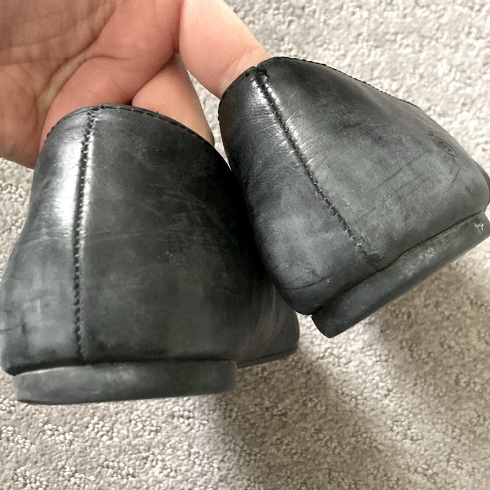 BORN Adour black leather flats, size 7.5. - Picture 5 of 10
